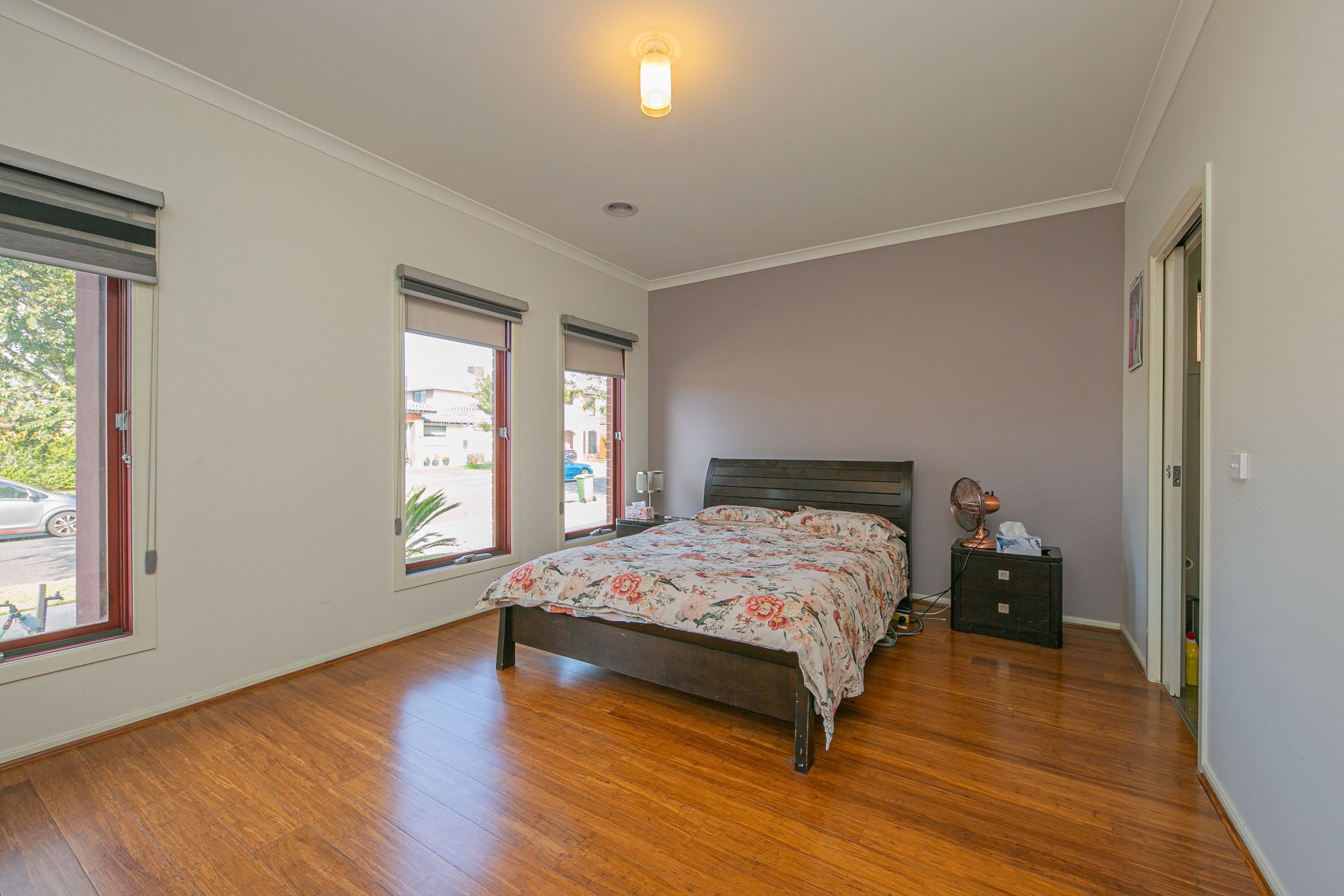 5 Hollingrove Avenue, Clyde North VIC 3978, Clyde North - Thumbnail 7