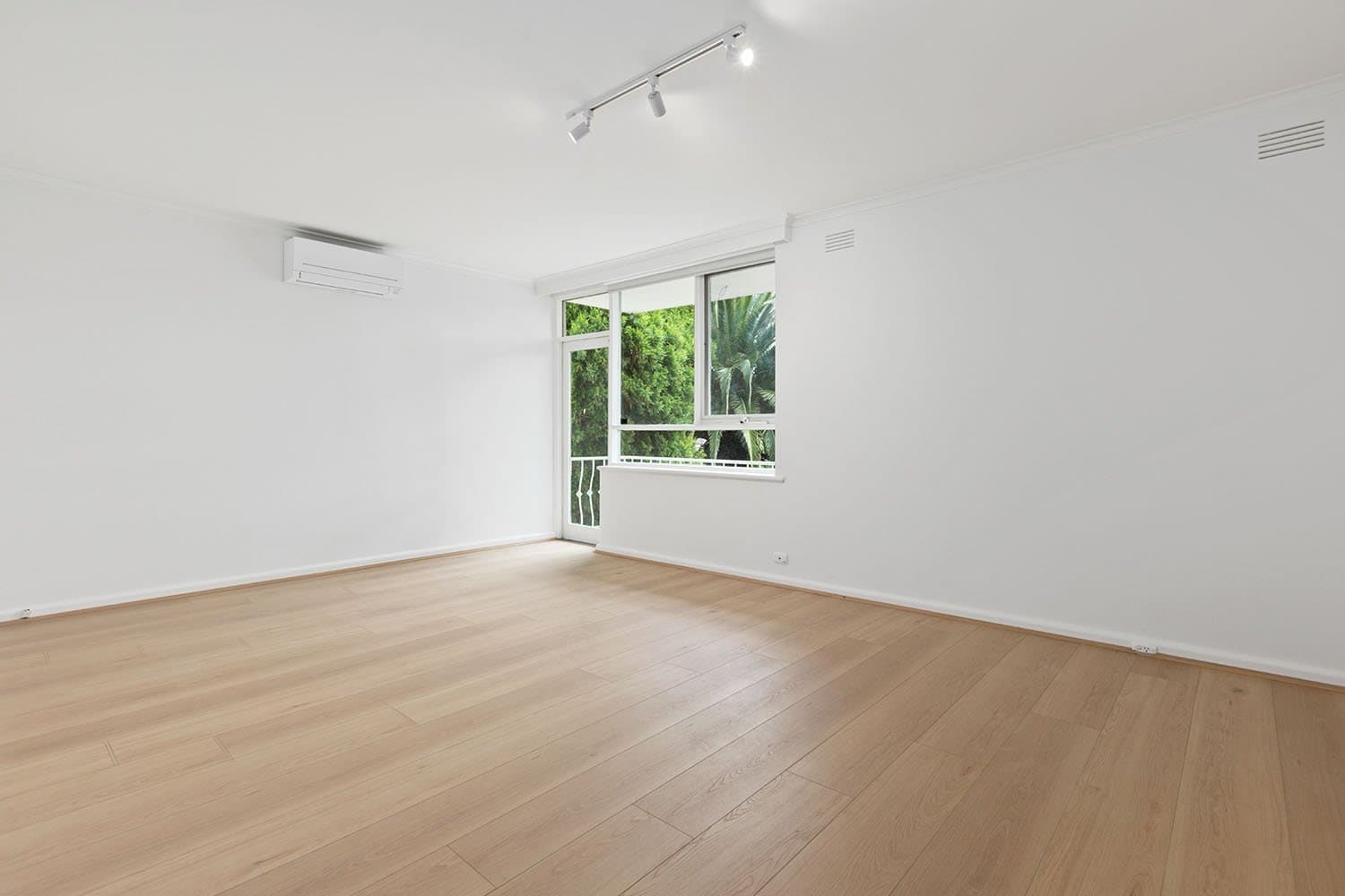 6/37 Melby Avenue, St Kilda East - Thumbnail 2