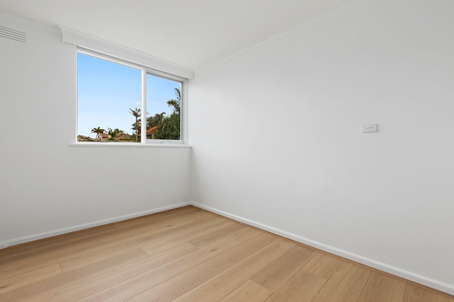 6/37 Melby Avenue, St Kilda East - Thumbnail 3