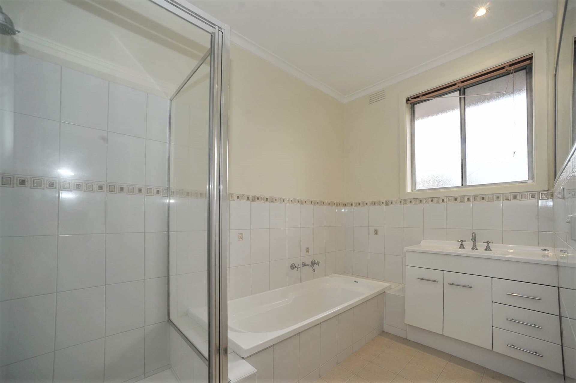 3/9 Halley Avenue, Camberwell - Thumbnail 8