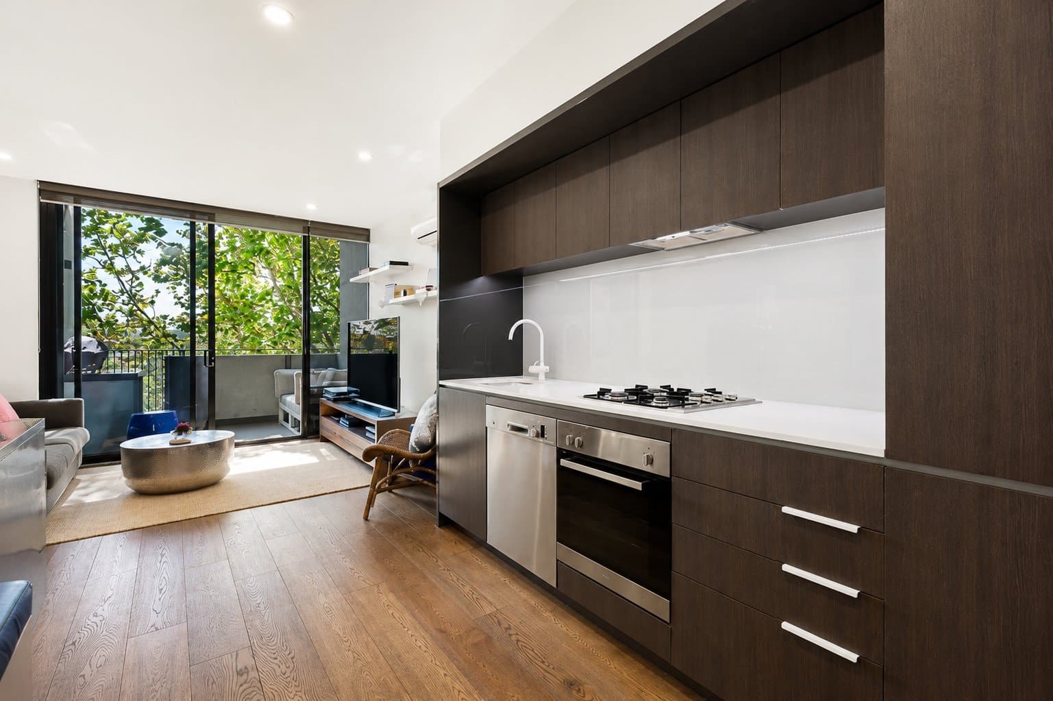 205/37 Palmerston Street, Carlton - Thumbnail 2