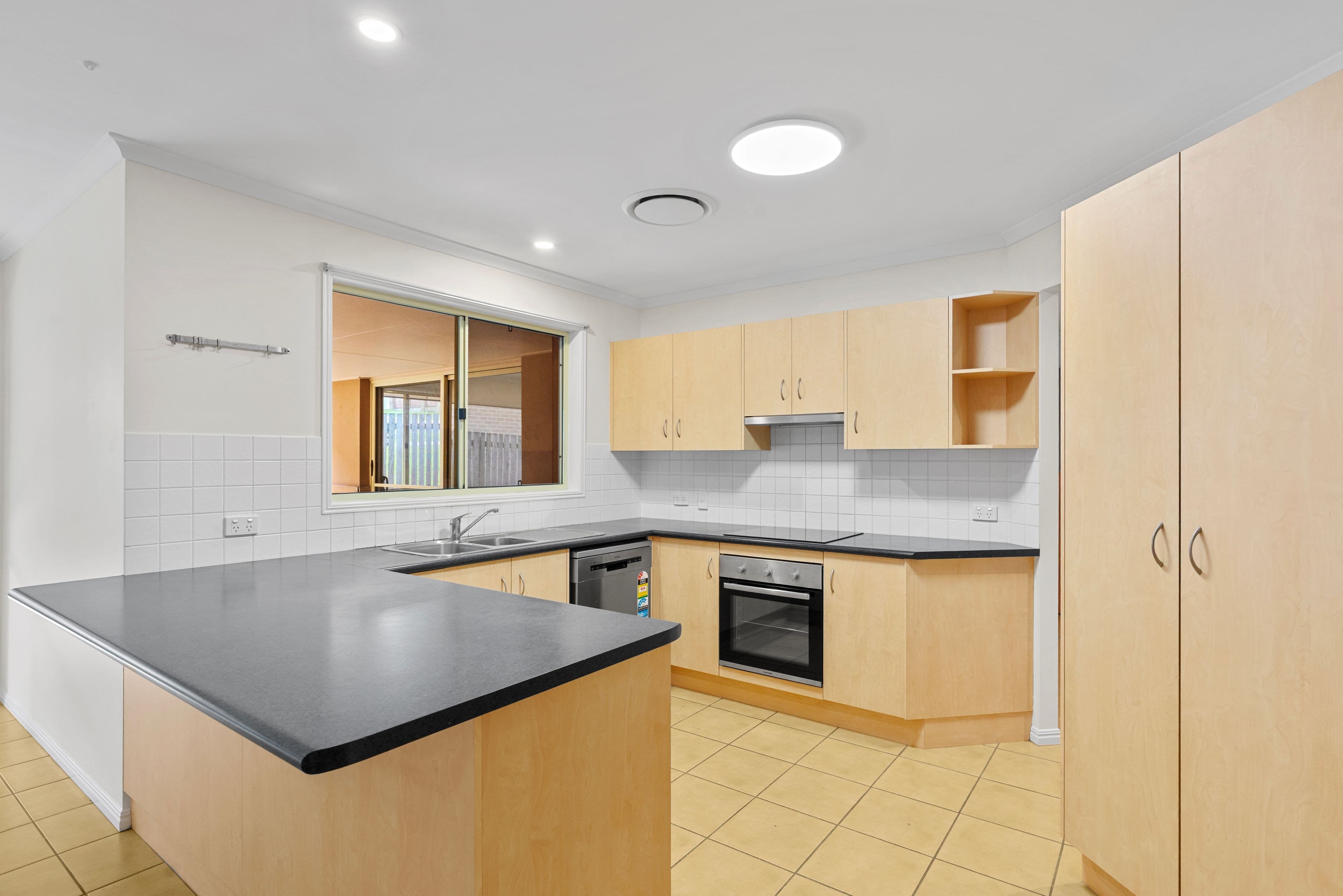 3 Connemara Court, Gympie QLD 4570, Gympie - Thumbnail 3