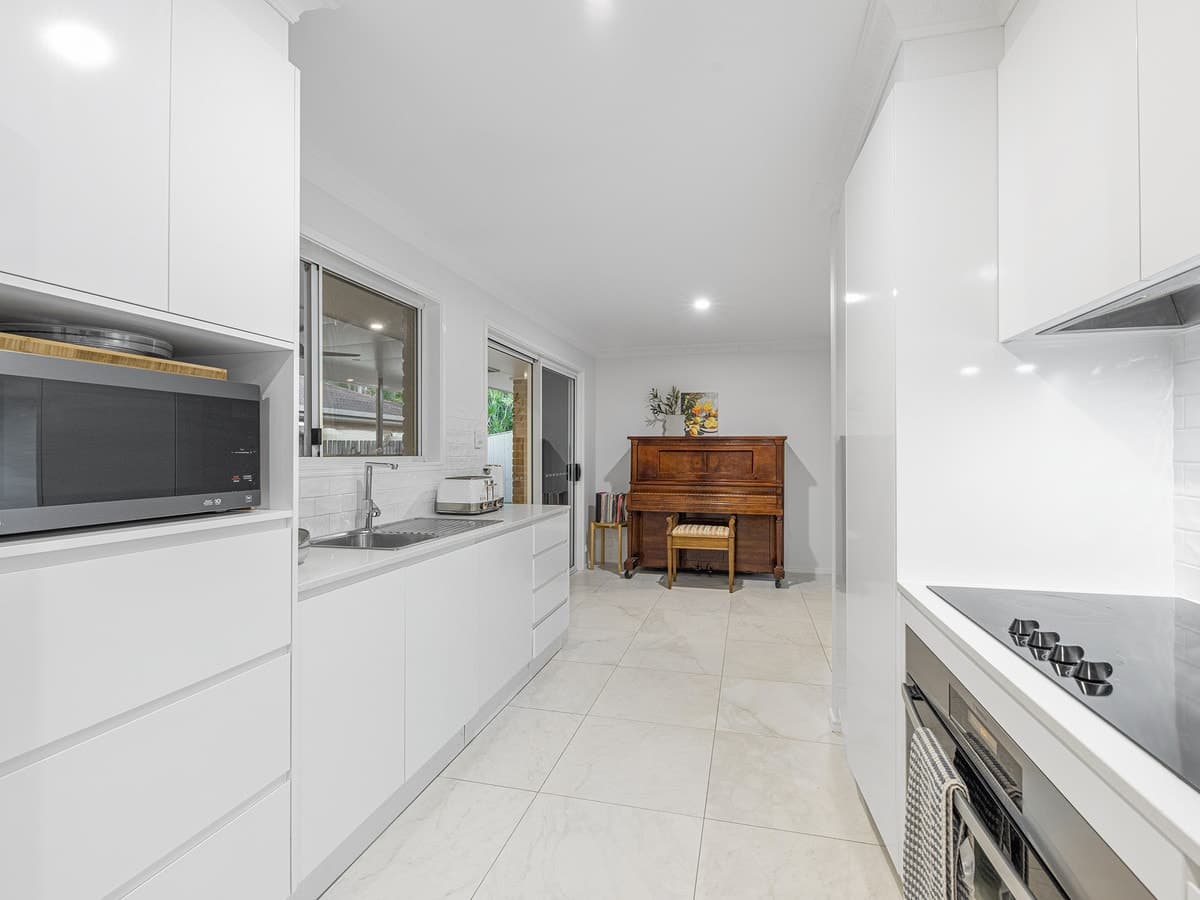 27 Cotter Crescent, Riverhills QLD 4074, Riverhills - Thumbnail 7