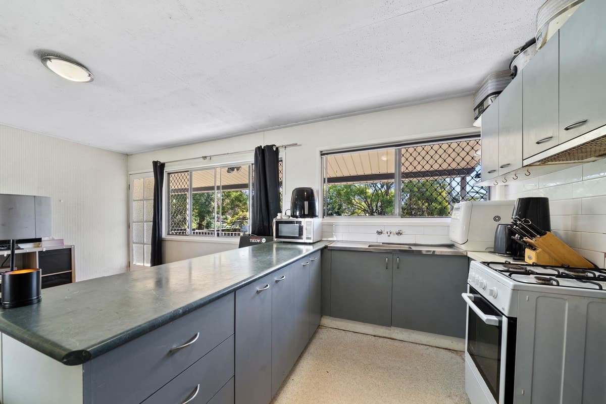 6 Sandra Street, Kingston QLD 4114, Kingston - Thumbnail 5