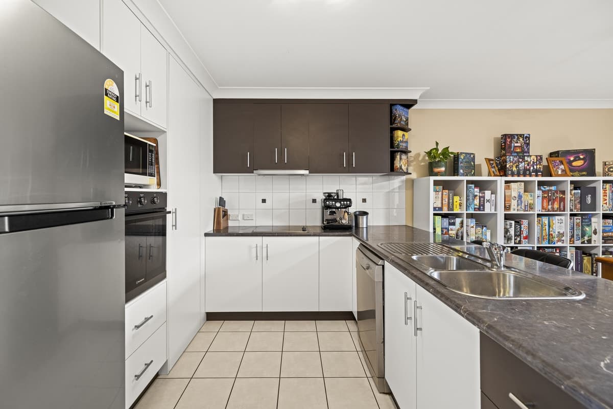 2 / 8 Mason Court, Kearneys Spring QLD 4350, Kearneys Spring - Thumbnail 5