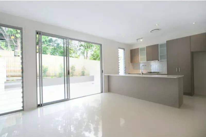 2/99A Grosvenor Street, BALMORAL, QLD 4171, Balmoral - Thumbnail 3