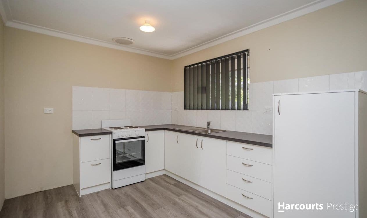 10 Glenhurst Court, CAMILLO, WA 6111, Camillo - Thumbnail 4