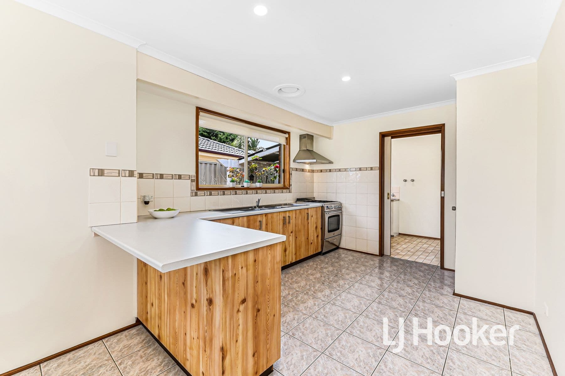 2 Franleigh Drive, Narre Warren VIC 3805, Narre Warren - Thumbnail 5