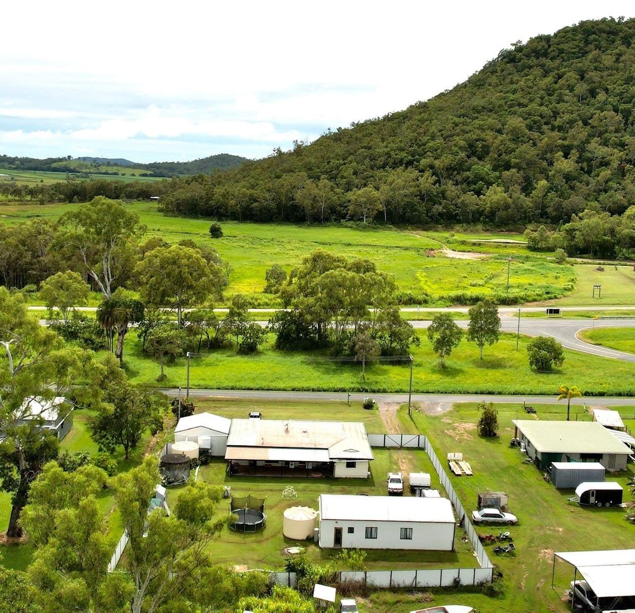 8 Huntly Road, Sarina, QLD 4737, Sarina - Image 1