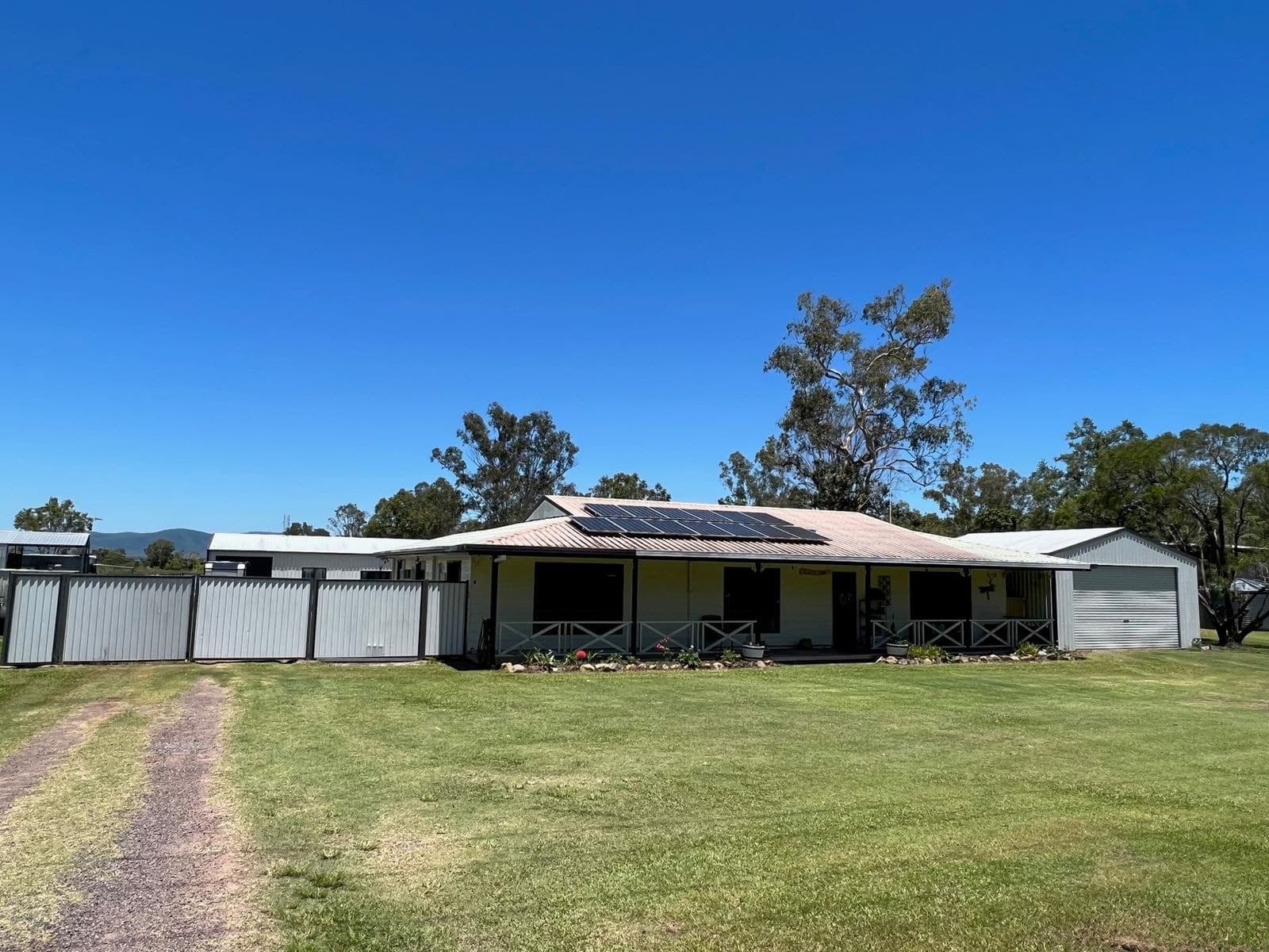 8 Huntly Road, Sarina, QLD 4737, Sarina - Thumbnail 3
