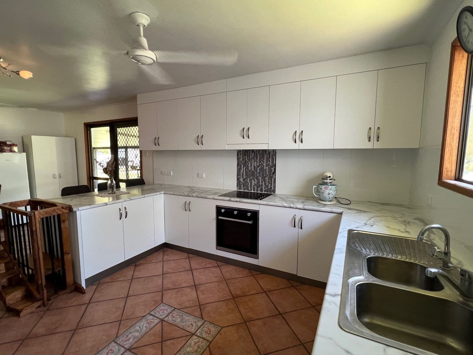 8 Huntly Road, Sarina, QLD 4737, Sarina - Thumbnail 6