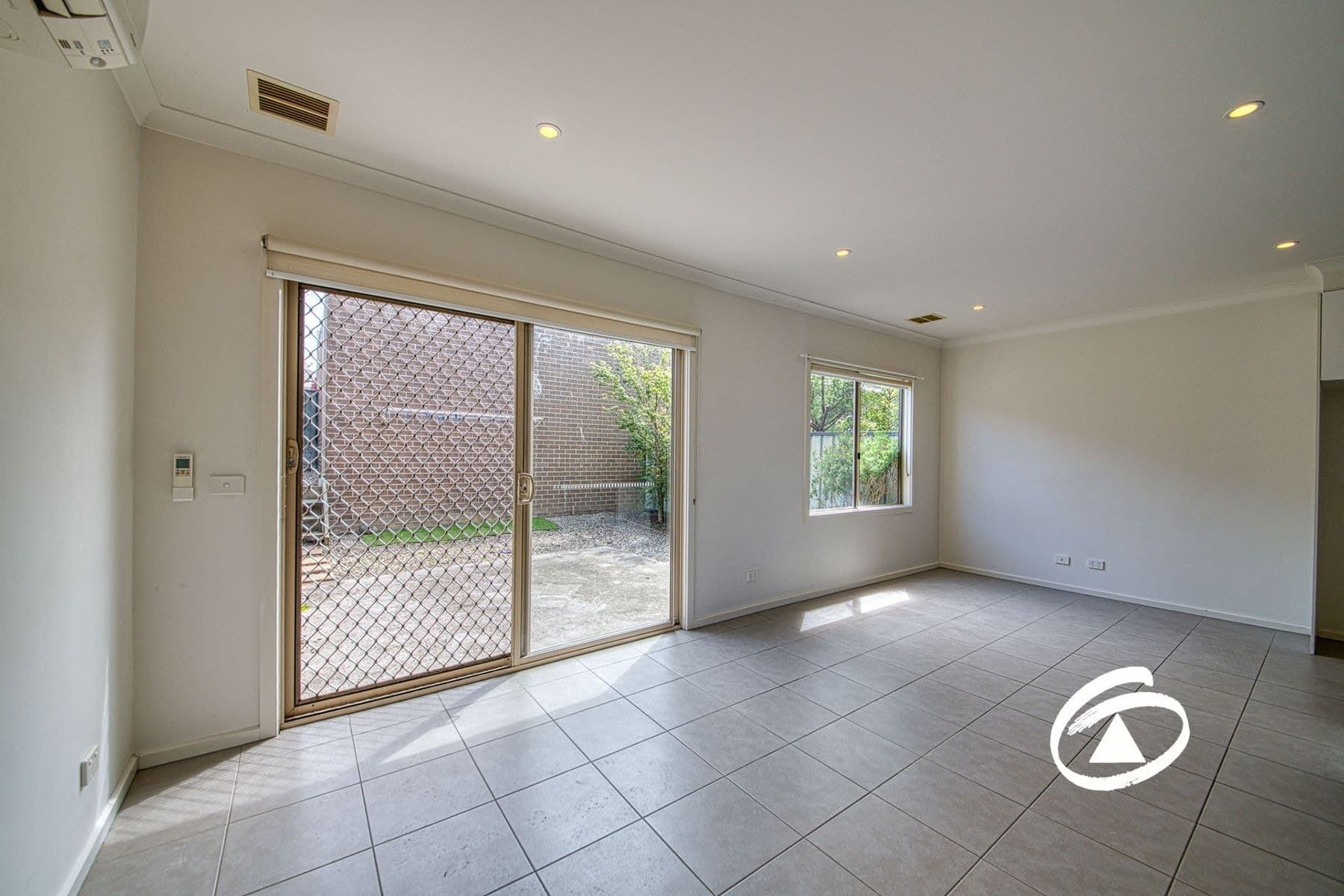 67 Atlantic Drive, Pakenham VIC 3810, Pakenham - Thumbnail 5