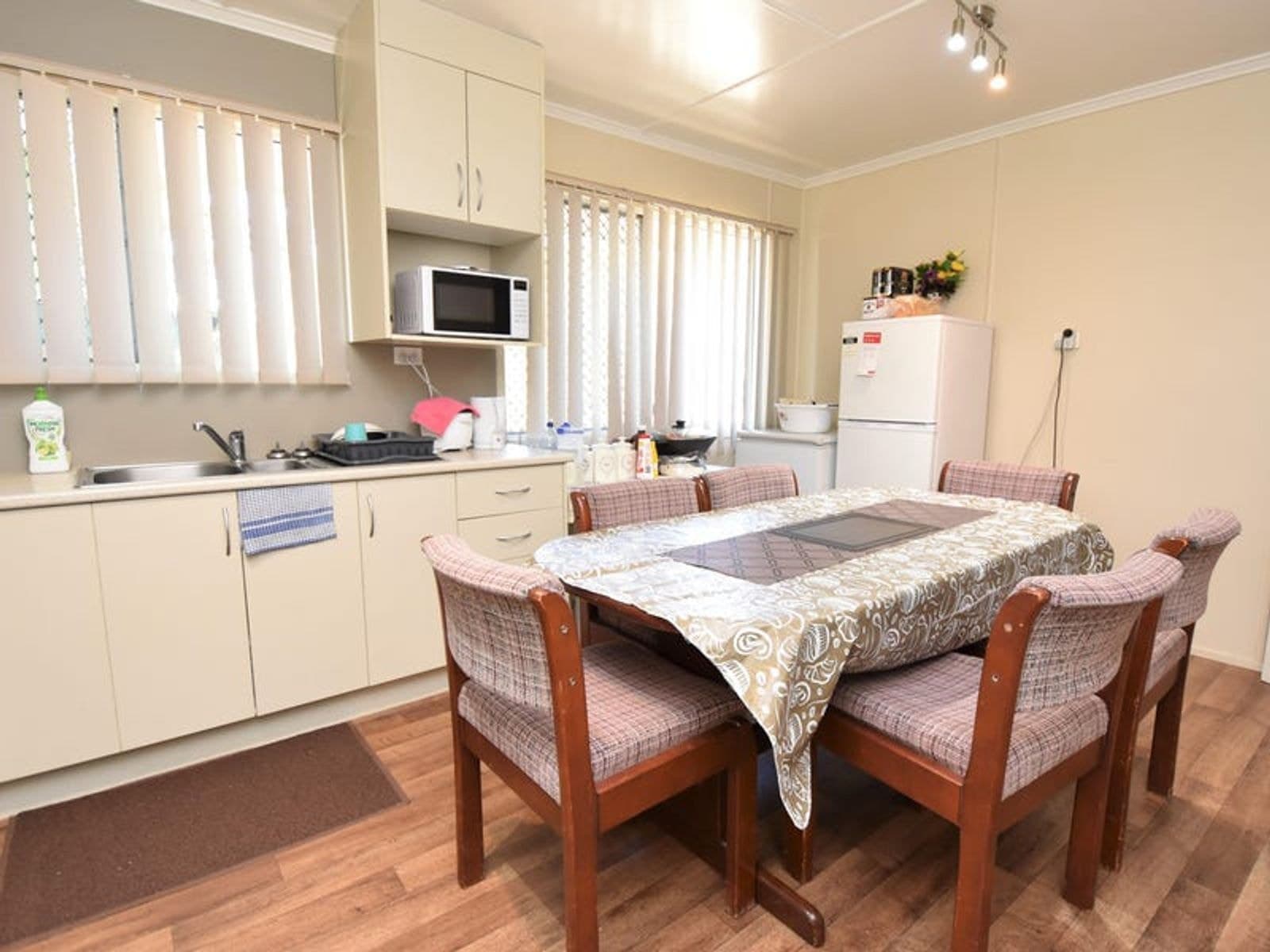 20 Bauhinia Street, Biloela QLD 4715, Biloela - Thumbnail 3