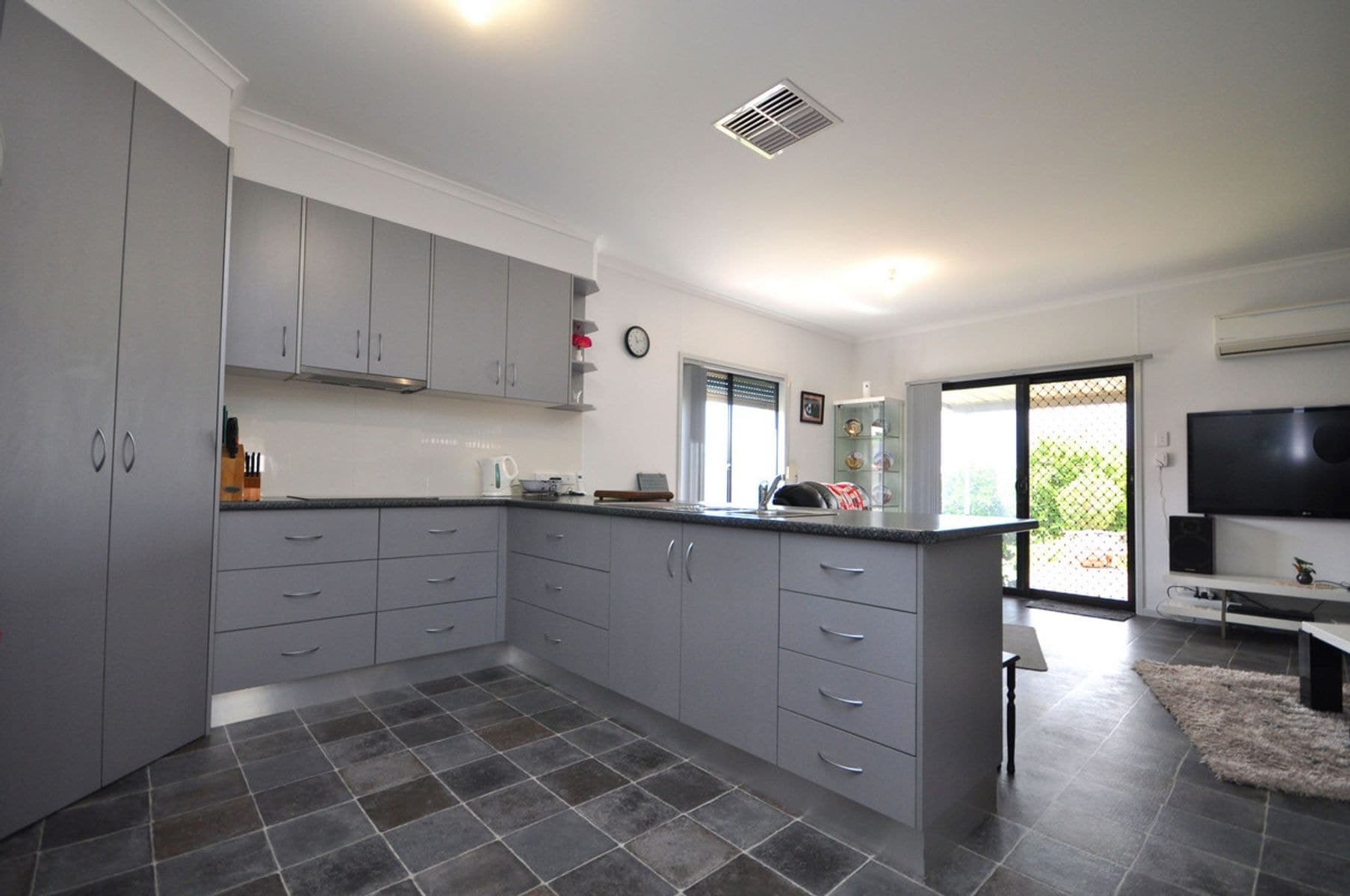 12 Catherine Street, Stirling North SA 5710, Stirling North - Thumbnail 2