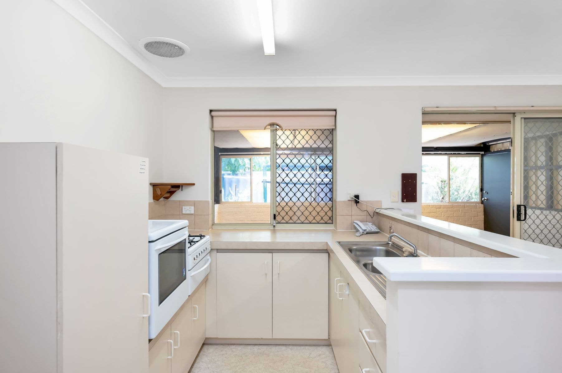 3/8 Peel Street, Pinjarra WA 6208, Pinjarra - Thumbnail 7