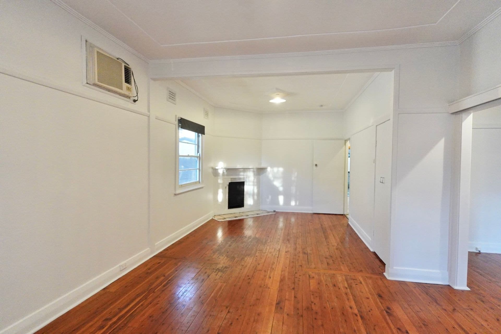 23 Brooks Street, Cooks Hill, NSW, 2300, The Hill - Thumbnail 3