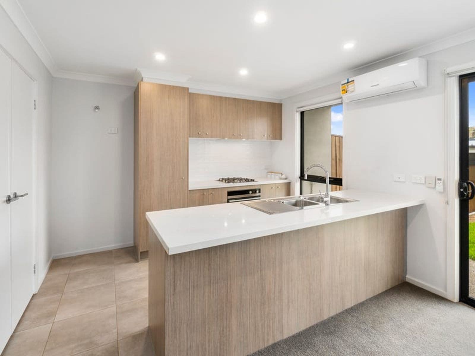 41 Adelong Way, Bacchus Marsh VIC 3340, Bacchus Marsh - Thumbnail 2