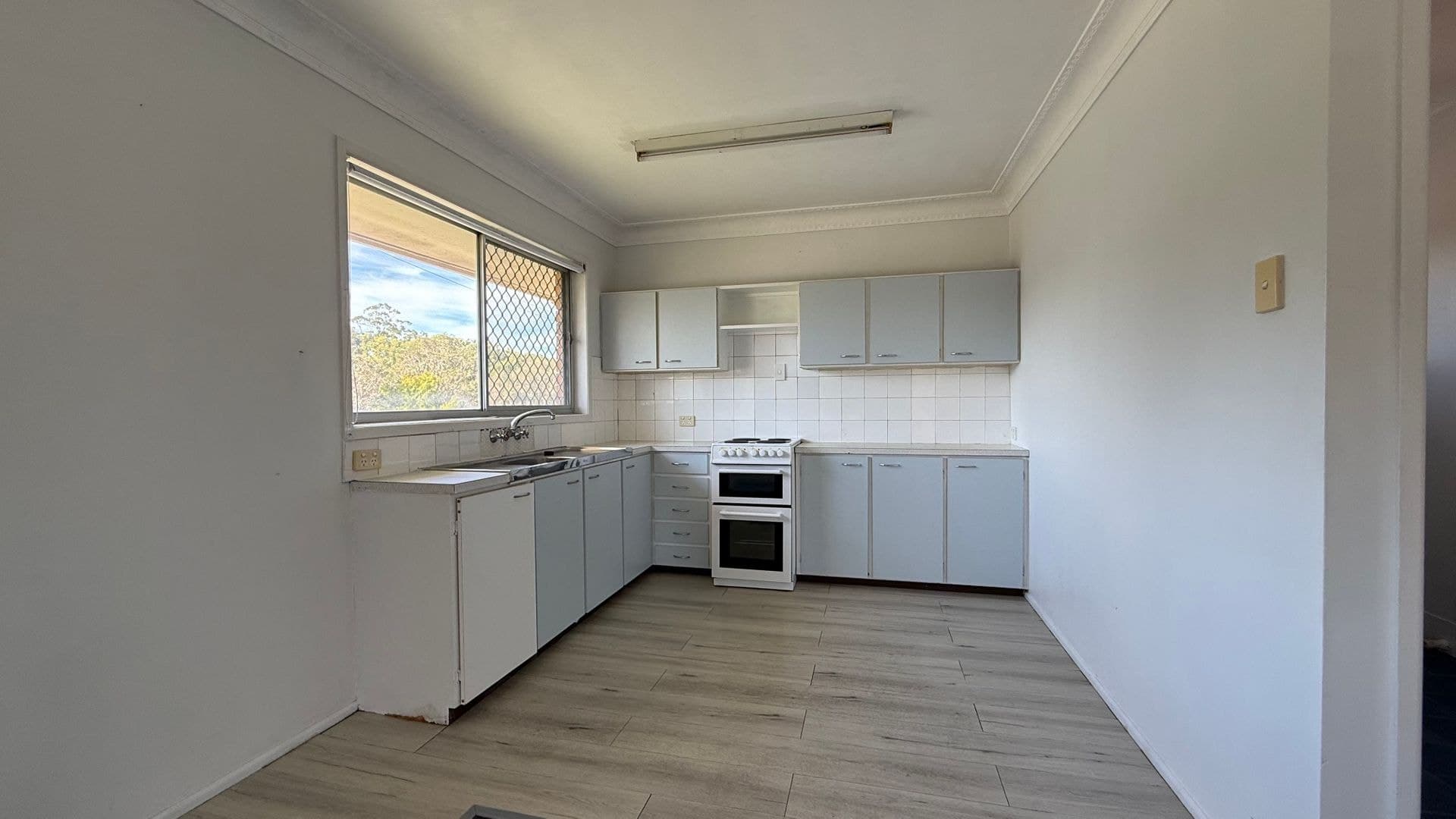 1/205 Victoria Avenue, Margate, QLD, 4019, Margate - Thumbnail 3