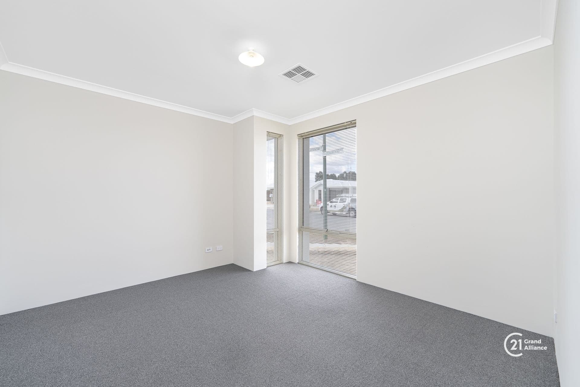 2/280 Lord Street, Perth, WA, 6000, Piara Waters - Thumbnail 7