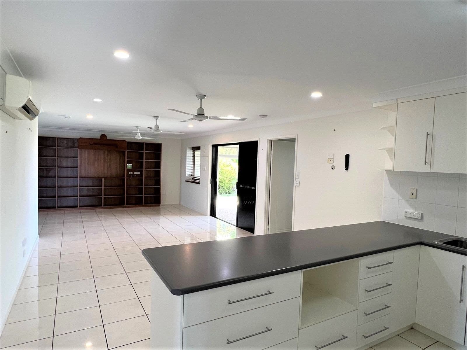 47 Pacific Avenue, Sarina QLD 4737, Sarina - Thumbnail 3