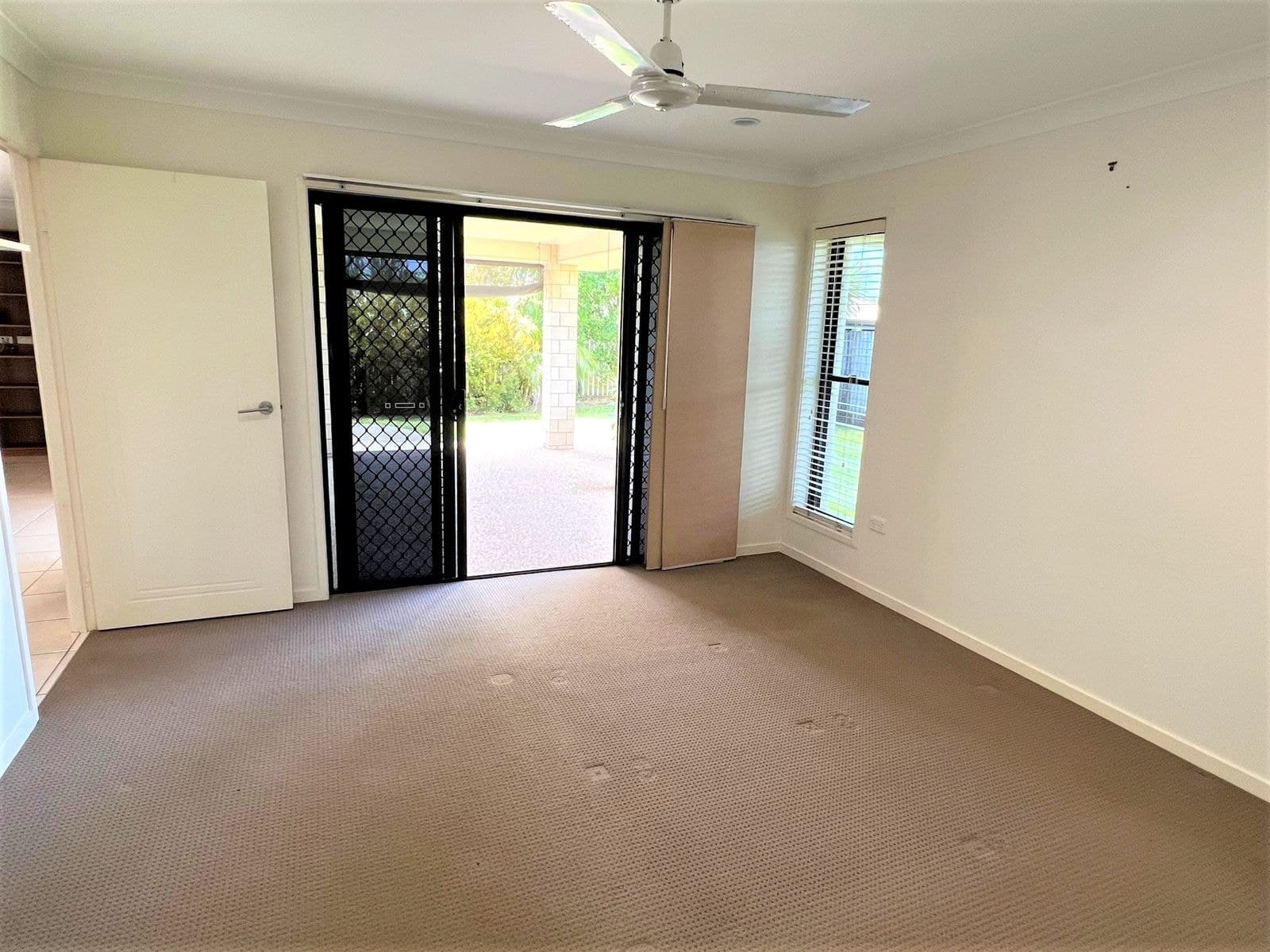 47 Pacific Avenue, Sarina QLD 4737, Sarina - Thumbnail 8