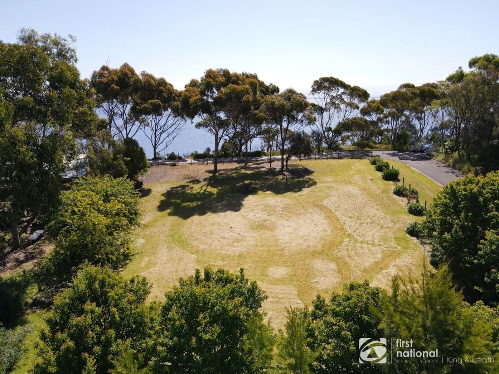 7 Gloria Avenue, Metung VIC 3904, Metung - Thumbnail 2