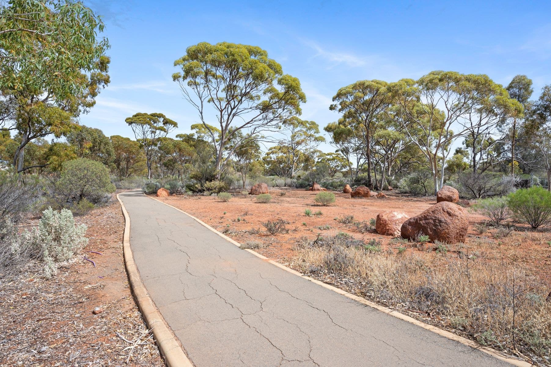 7 Windarra Way, Hannans WA 6430, Hannans - Thumbnail 2