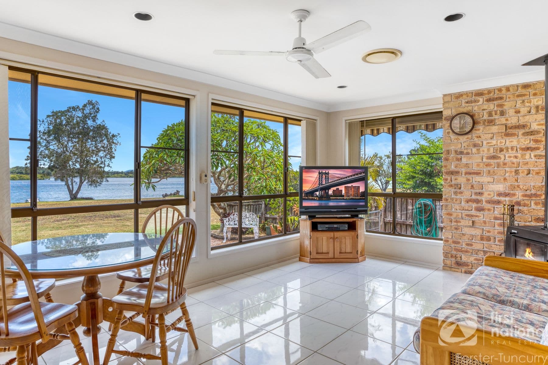 98 Taree Street, Tuncurry NSW 2428, Tuncurry - Thumbnail 8