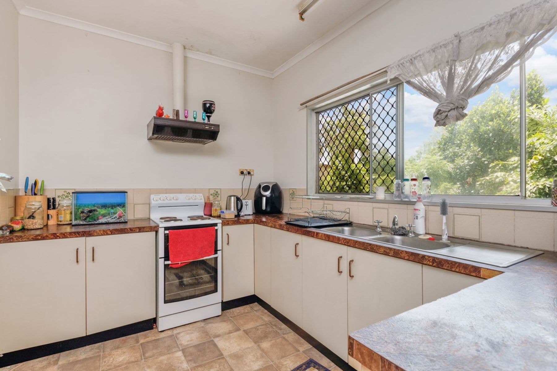 17 Gumnut Way, Moulden NT 0830, Moulden - Thumbnail 2