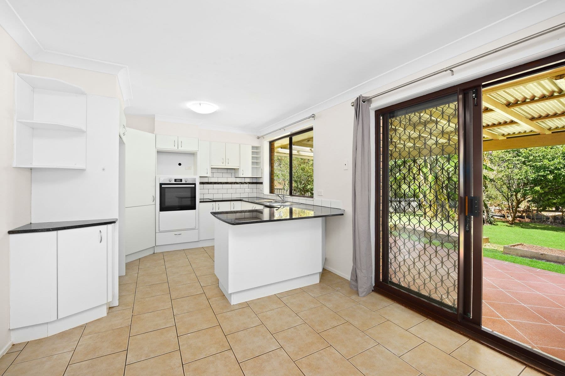 31 Yarranabee Road, Port Macquarie NSW 2444, Port Macquarie - Thumbnail 2