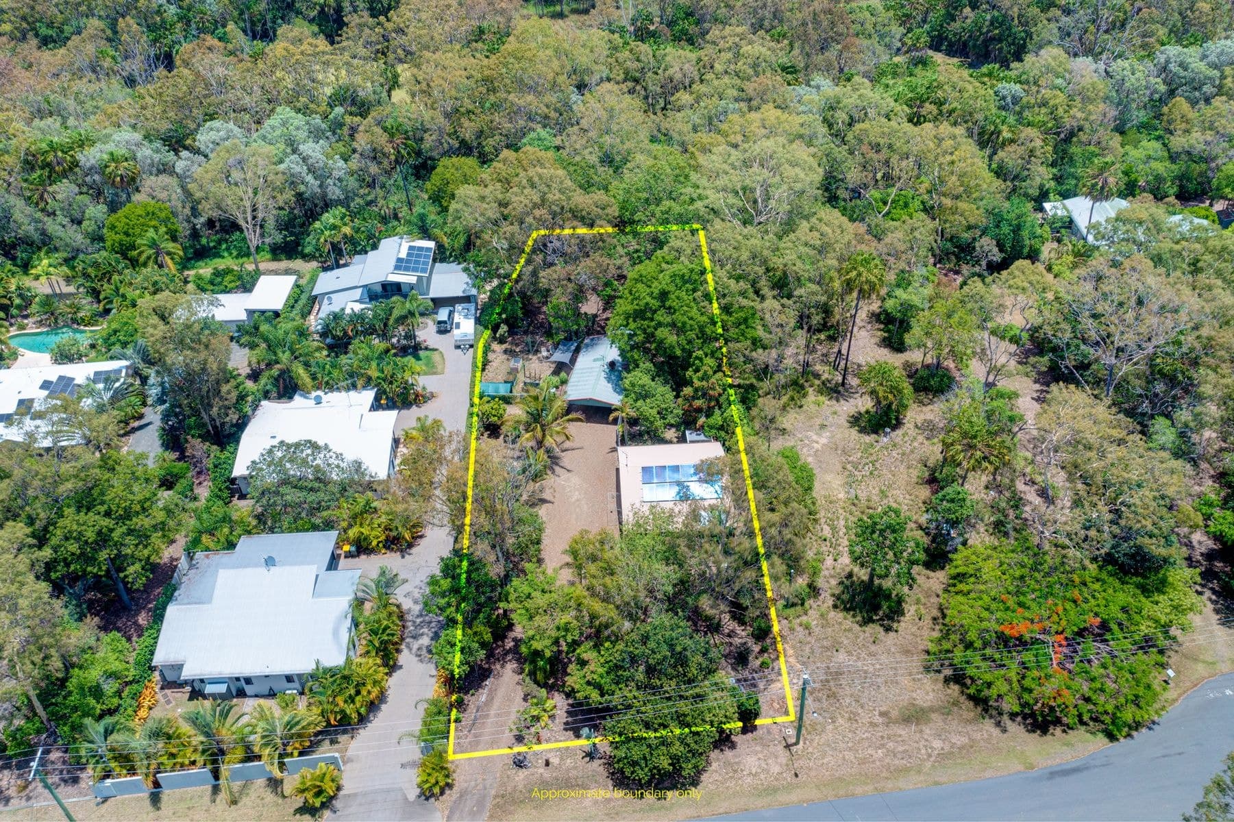 4 Kentia Avenue, Moore Park Beach QLD 4670, Moore Park Beach - Thumbnail 3