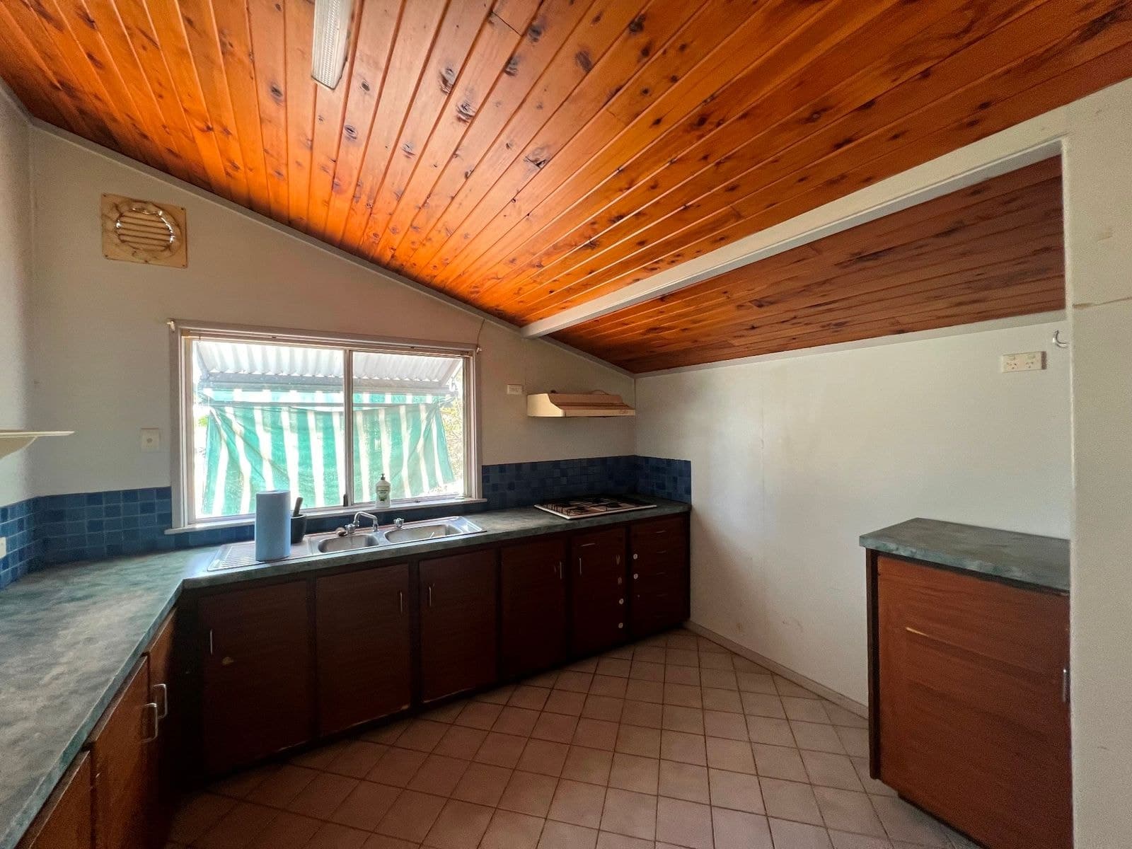 11 Gormleys Road, Chinchilla QLD 4413, Chinchilla - Thumbnail 2