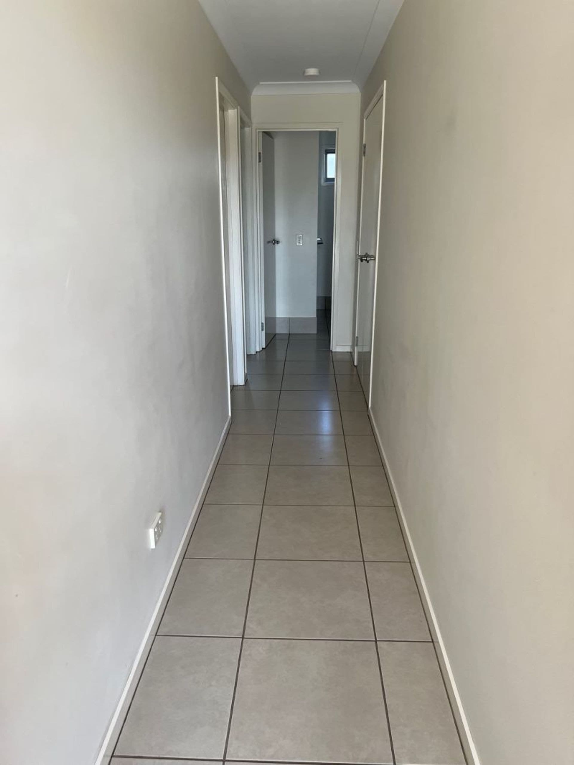 3/61-63 Lambert Drive, Moranbah, QLD, 4744, Moranbah - Thumbnail 2