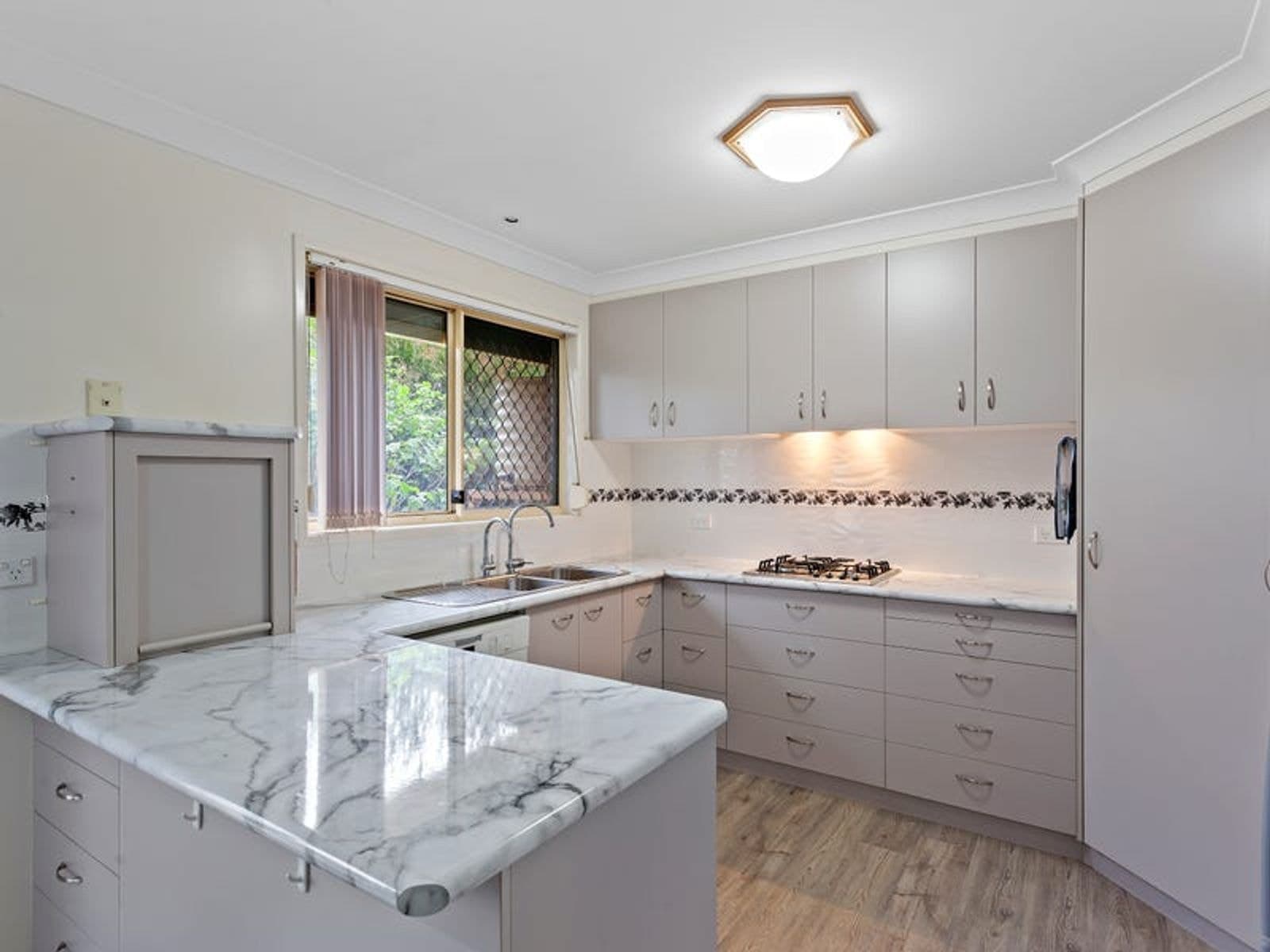 40 Barlow Street, Wilsonton QLD 4350, Wilsonton - Thumbnail 4