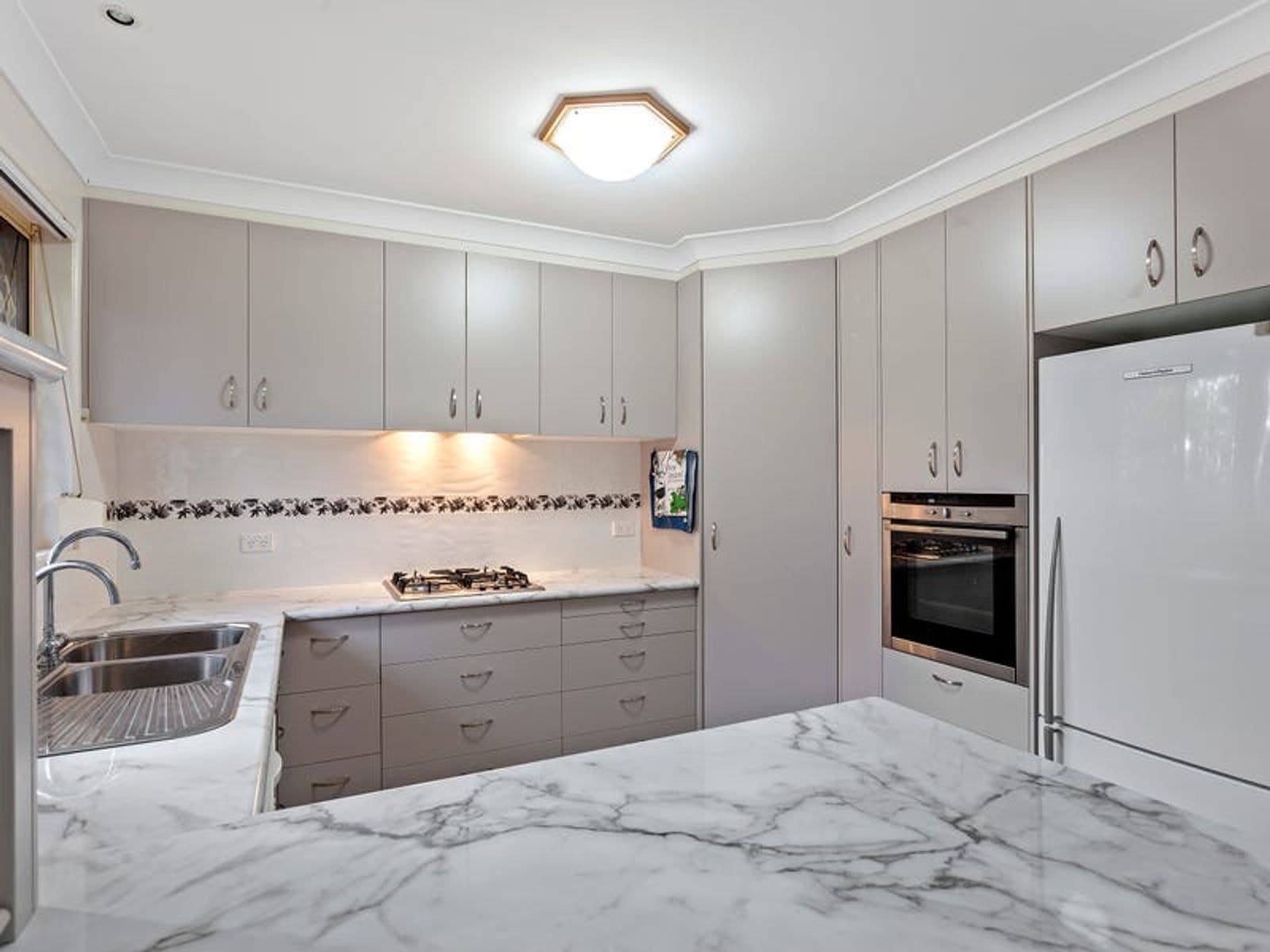 40 Barlow Street, Wilsonton QLD 4350, Wilsonton - Thumbnail 5