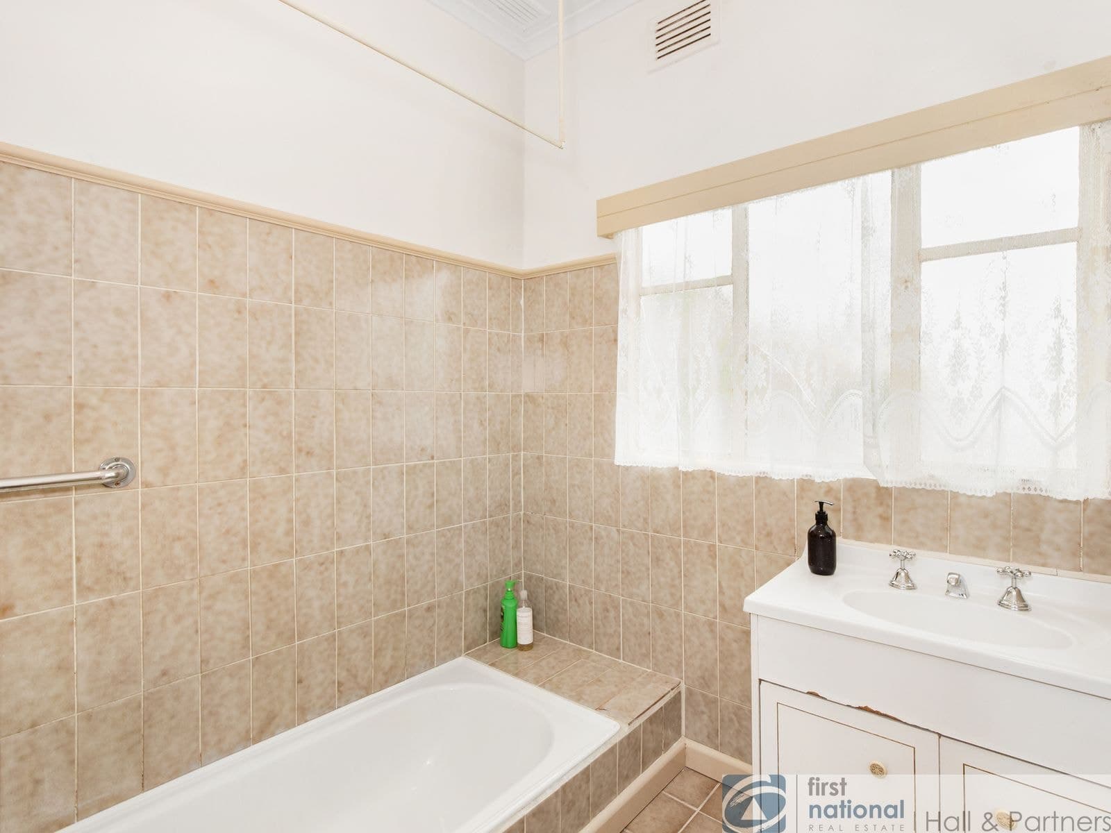 63 Benga Avenue, Dandenong VIC 3175, Dandenong - Thumbnail 5