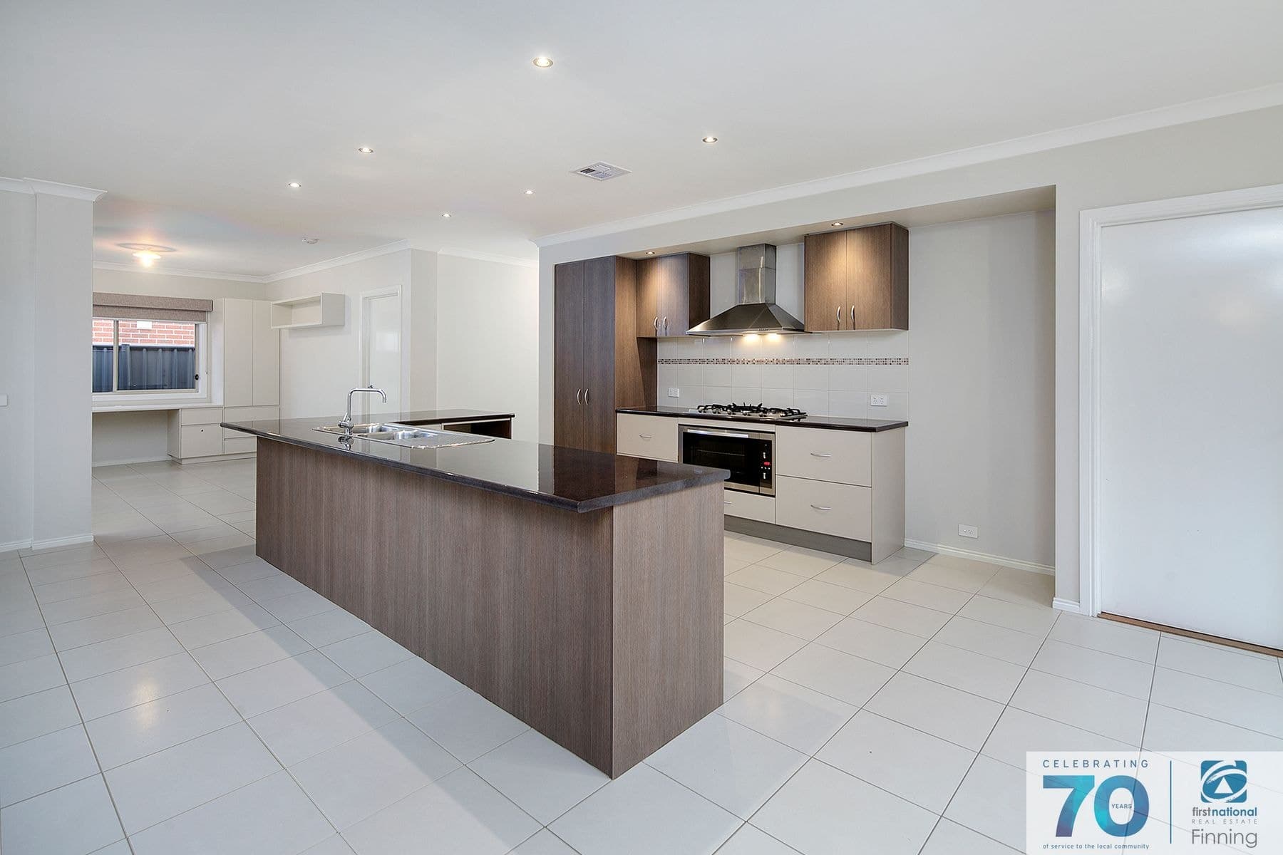 44 Sabel Drive, Cranbourne North VIC 3977, Cranbourne North - Thumbnail 4