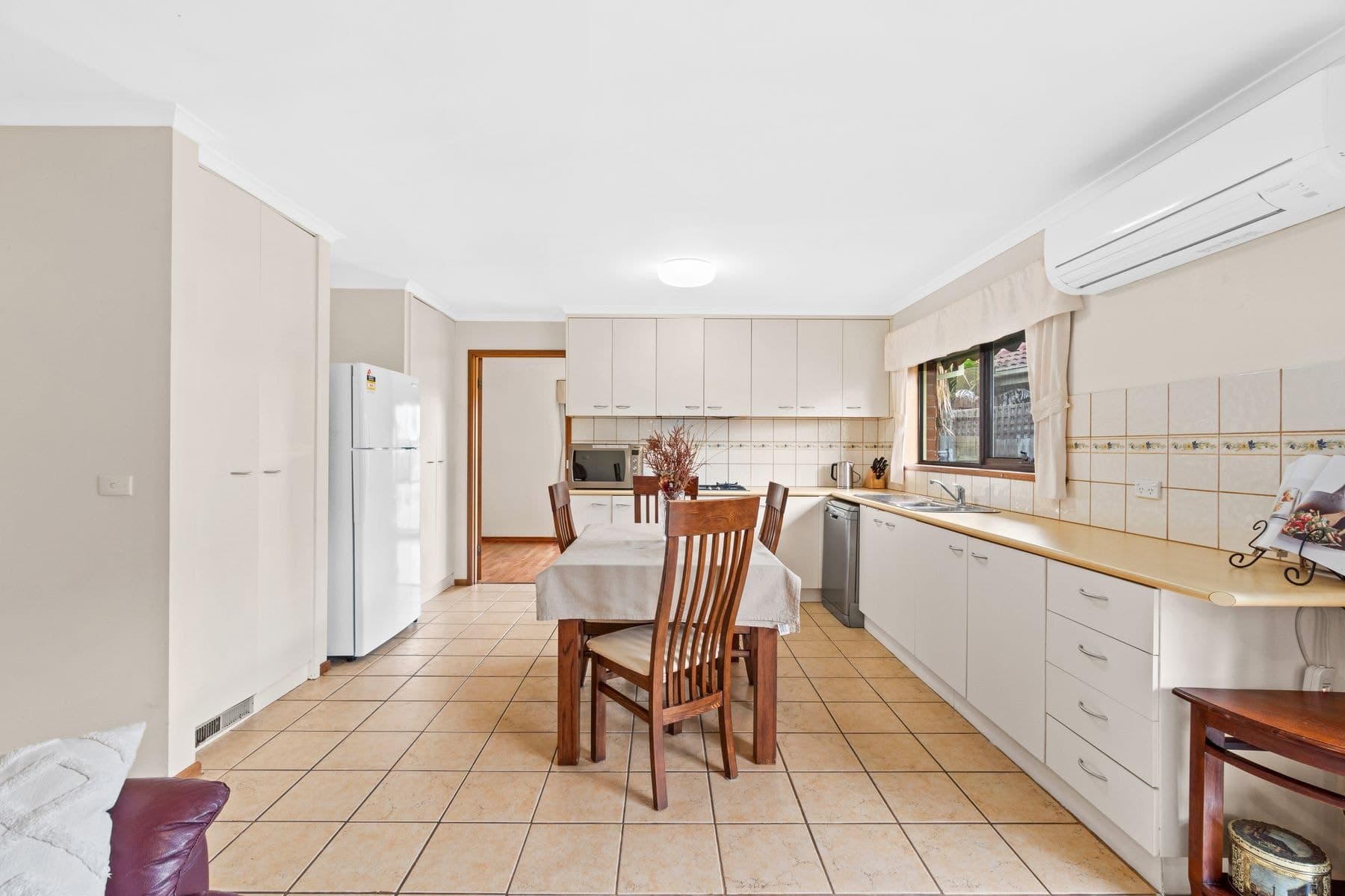 44 Bellarine Circuit, Morwell VIC 3840, Morwell - Thumbnail 6