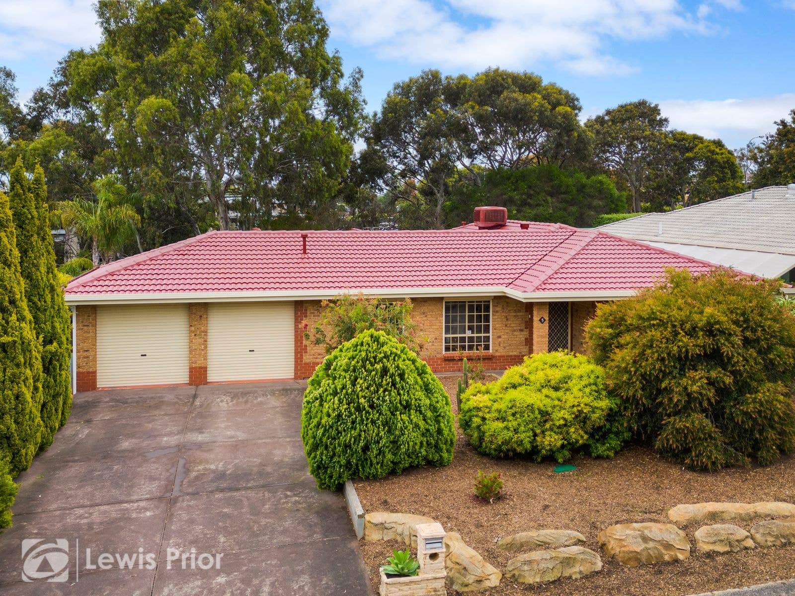 5 Outlook Drive, Aberfoyle Park SA 5159, Aberfoyle Park - Image 1