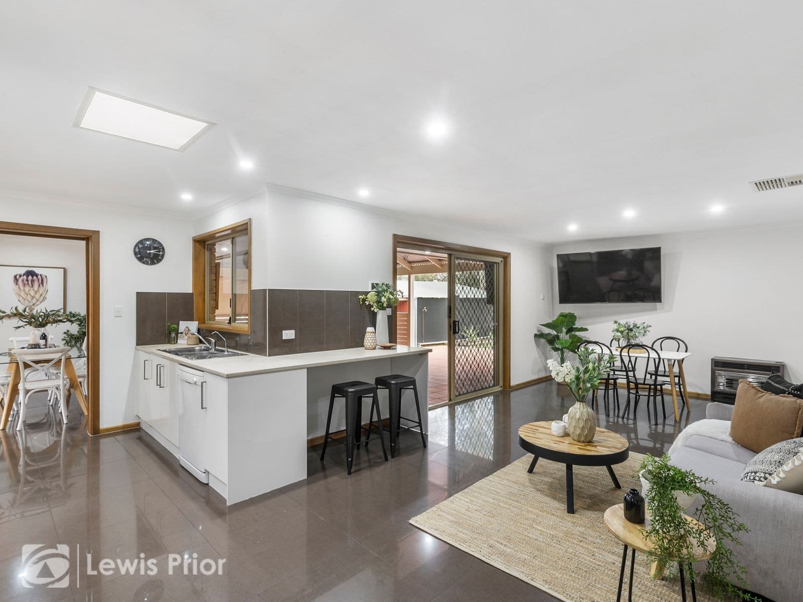 5 Outlook Drive, Aberfoyle Park SA 5159, Aberfoyle Park - Thumbnail 6