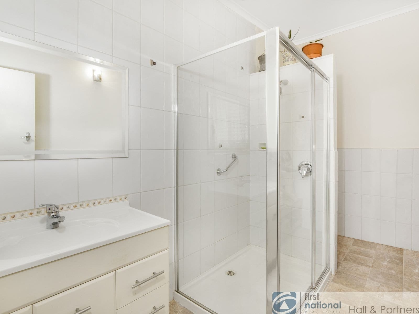 13 Saunders Street, Clayton South VIC 3169, Clayton South - Thumbnail 6