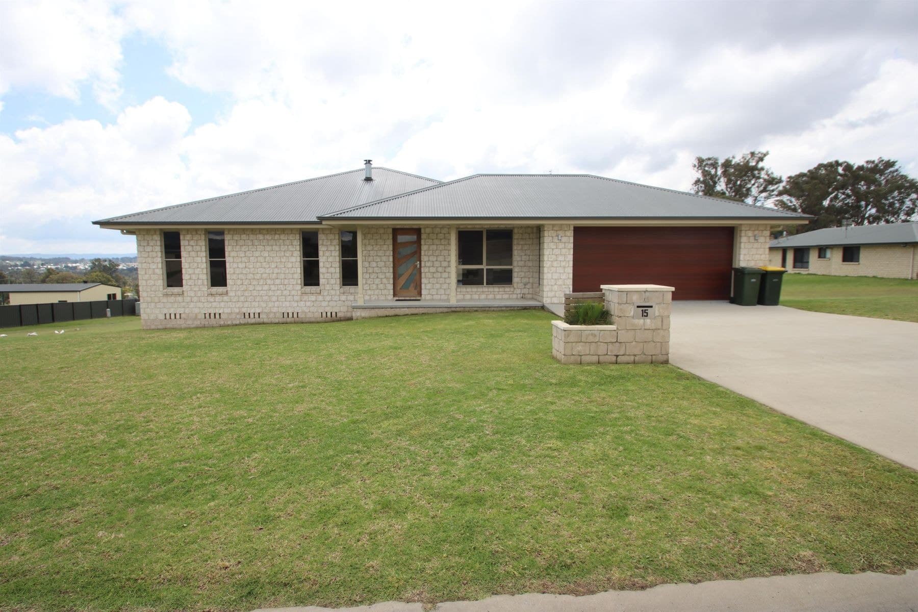 15 Parkes Drive, Tenterfield NSW 2372, Tenterfield - Image 1