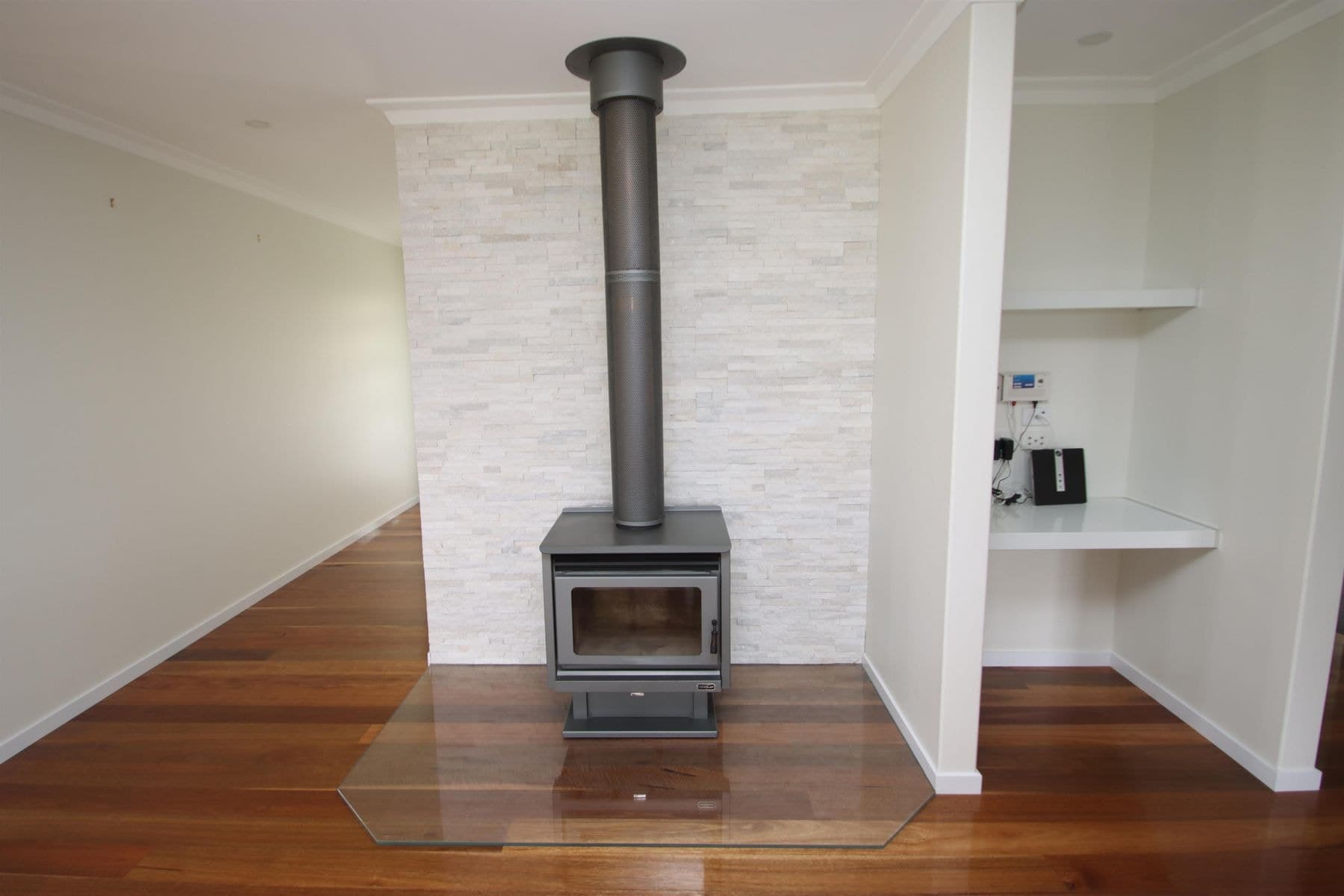 15 Parkes Drive, Tenterfield NSW 2372, Tenterfield - Thumbnail 8
