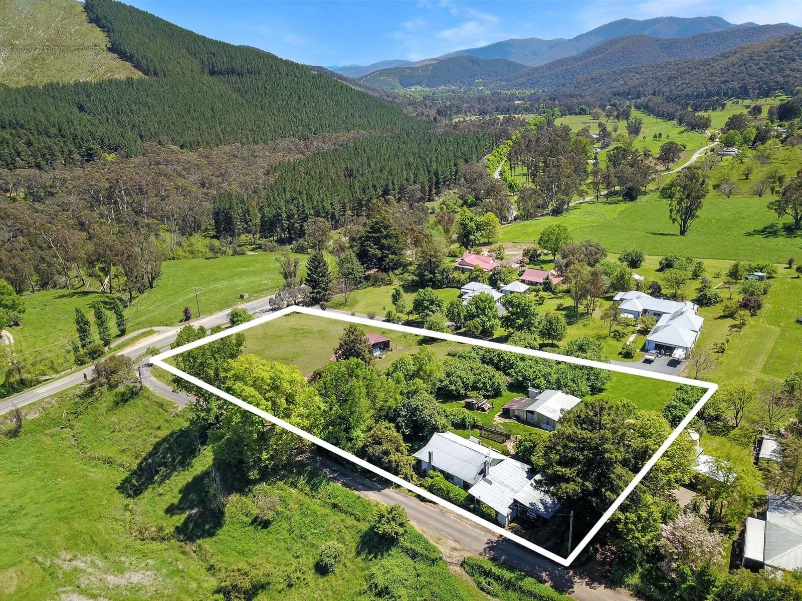 19 Bells Gully Road, Wandiligong VIC 3744, Wandiligong - Image 1