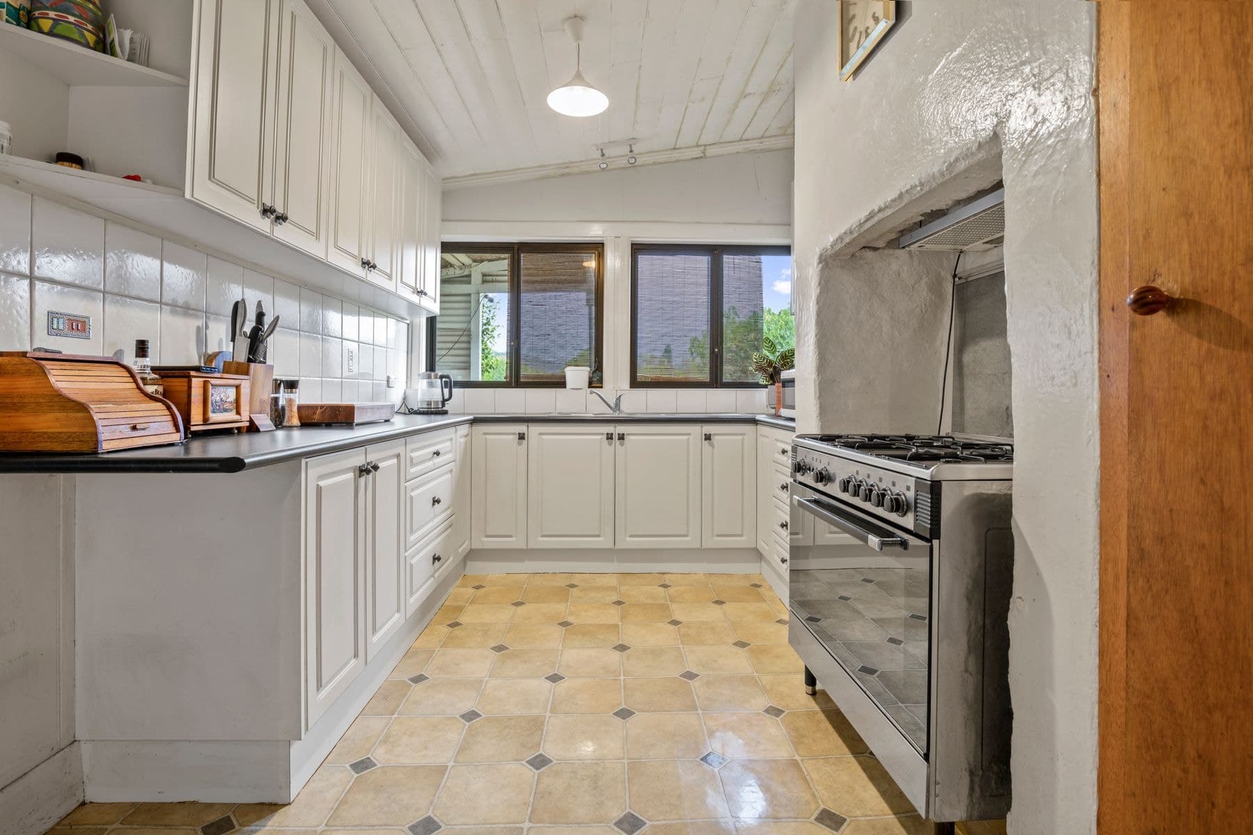 19 Bells Gully Road, Wandiligong VIC 3744, Wandiligong - Thumbnail 6