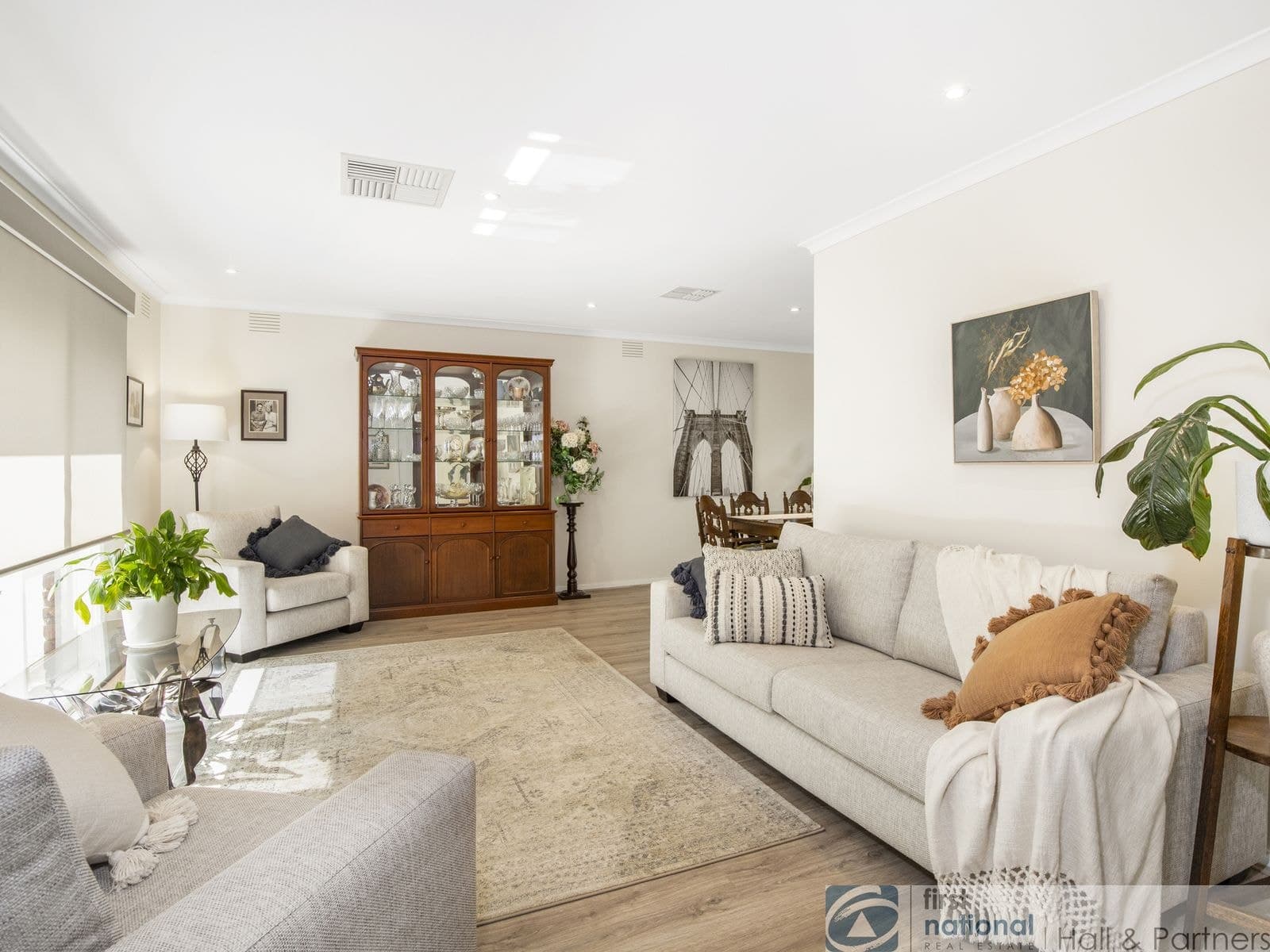 18 Cloverset Avenue, Narre Warren VIC 3805, Narre Warren - Thumbnail 2