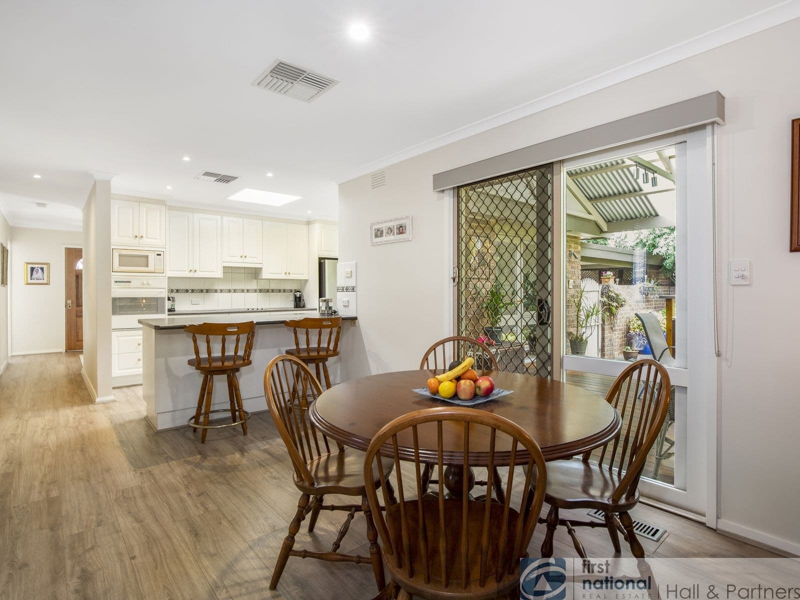 18 Cloverset Avenue, Narre Warren VIC 3805, Narre Warren - Thumbnail 3