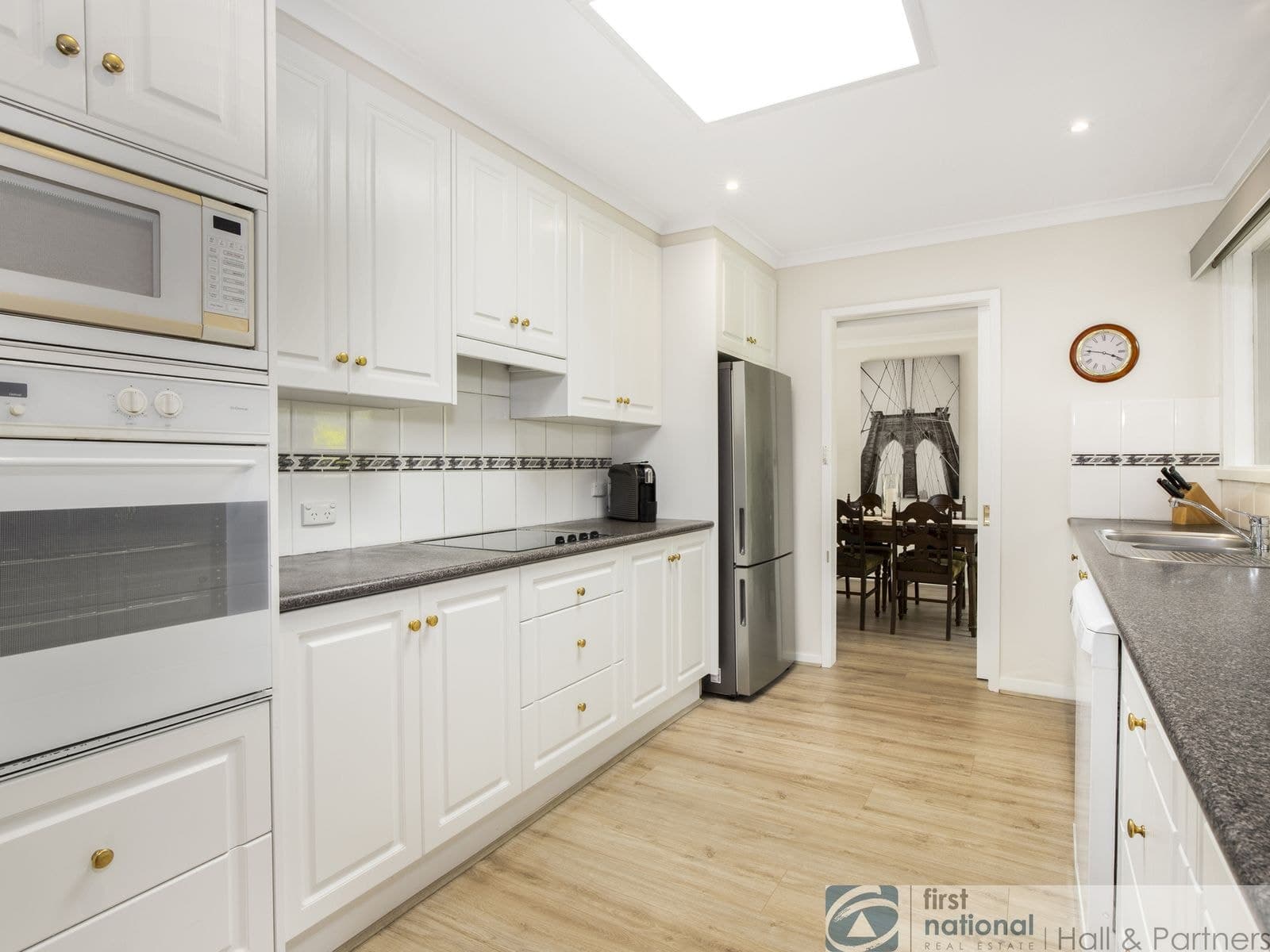 18 Cloverset Avenue, Narre Warren VIC 3805, Narre Warren - Thumbnail 4