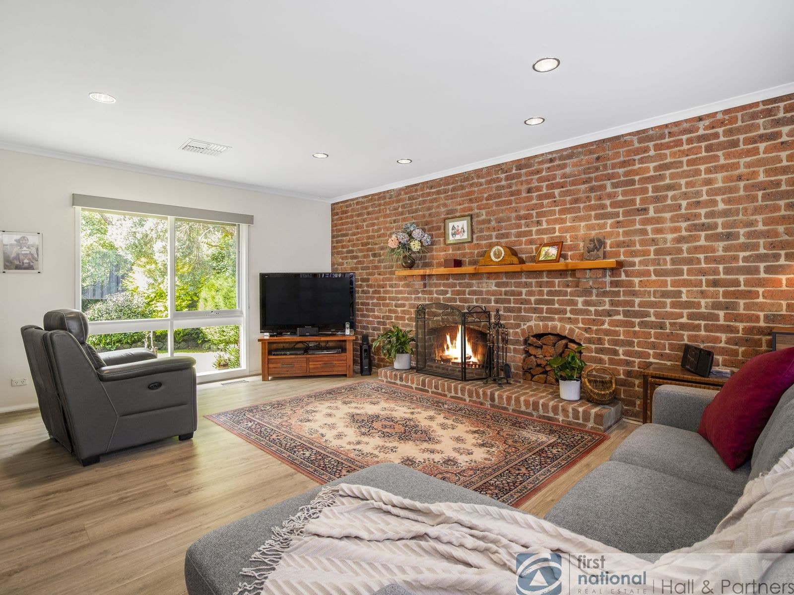 18 Cloverset Avenue, Narre Warren VIC 3805, Narre Warren - Thumbnail 6
