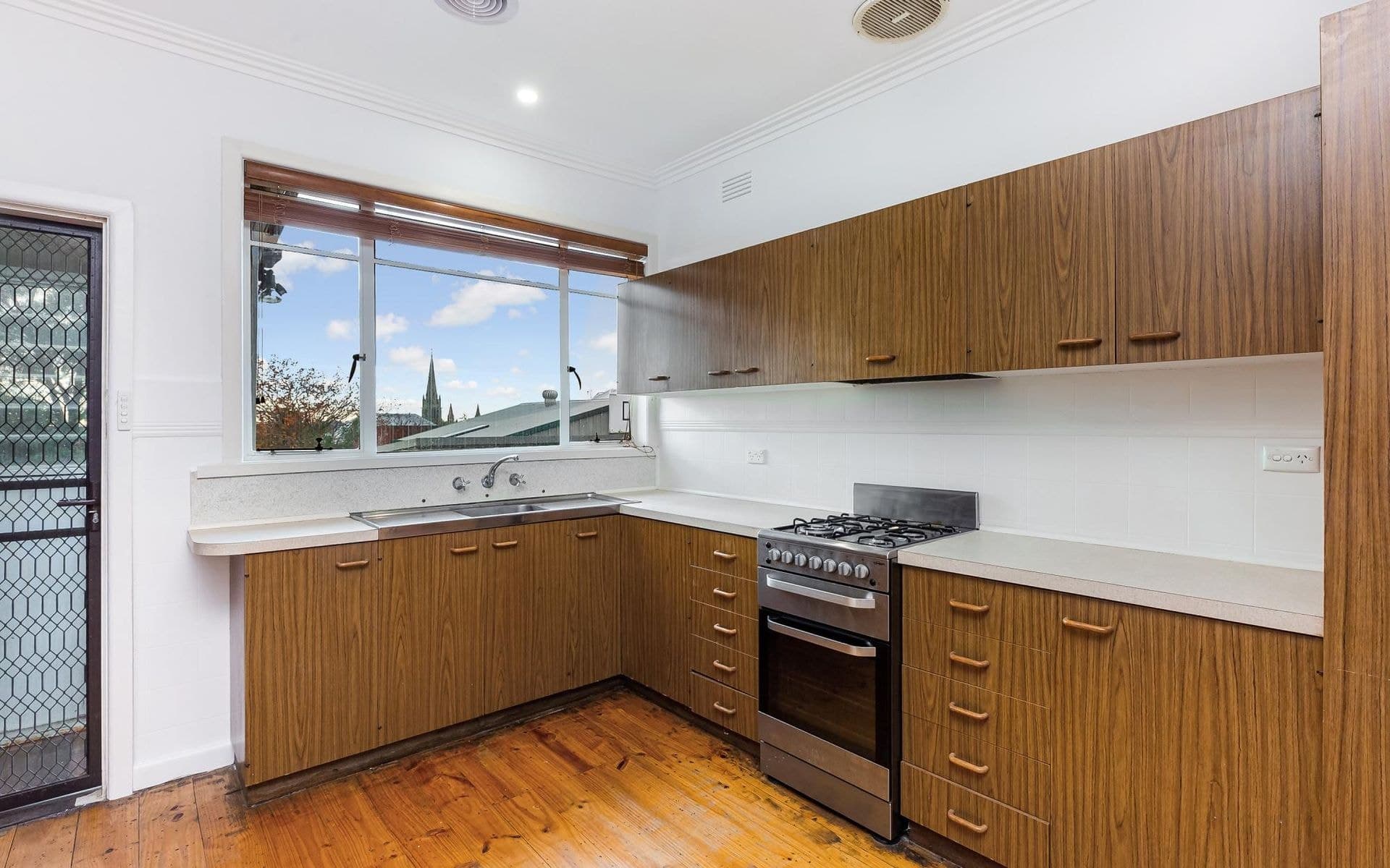 38 Old Violet Street, Bendigo VIC 3550, Bendigo - Thumbnail 3